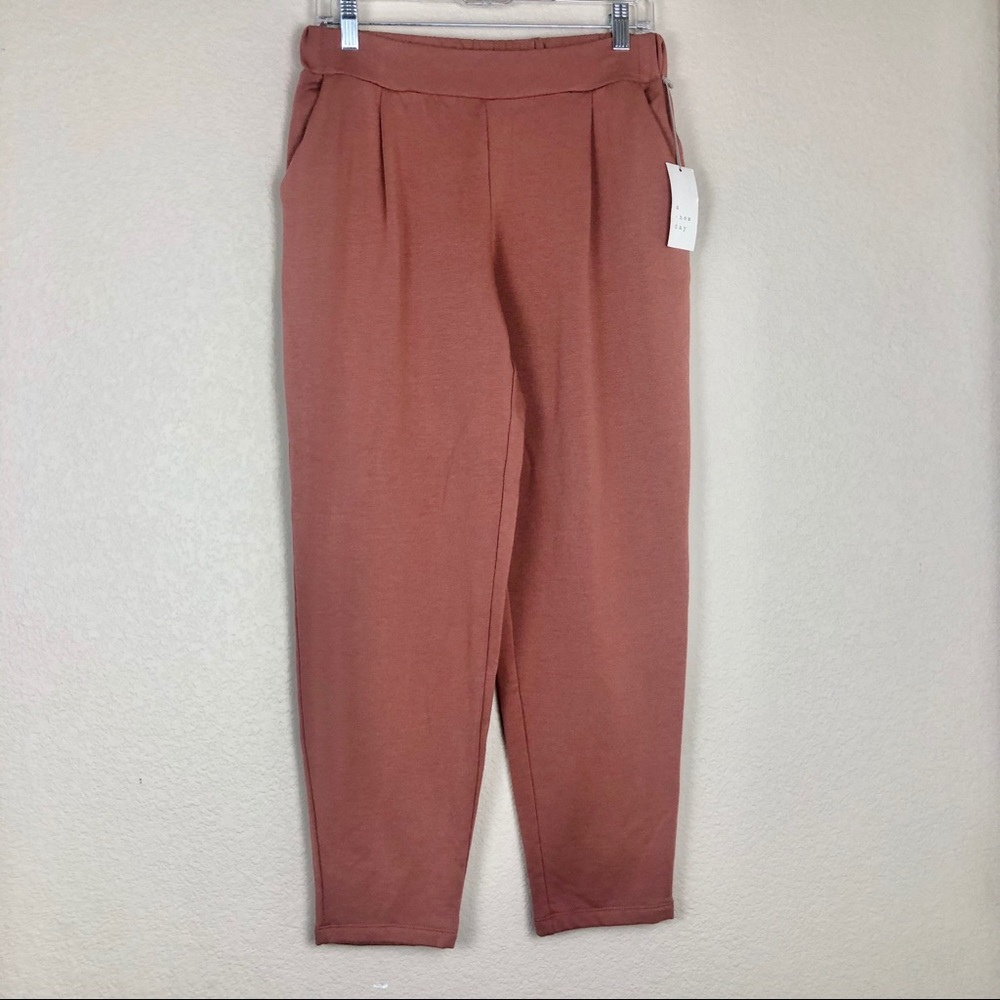 Mid rise straight leg French terry pants